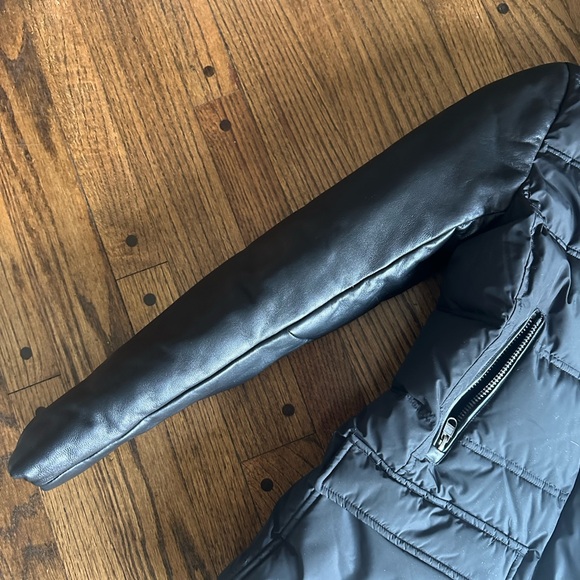 Mackage Women’s Down Coat with Leather Sleeves - Picture 3 of 5